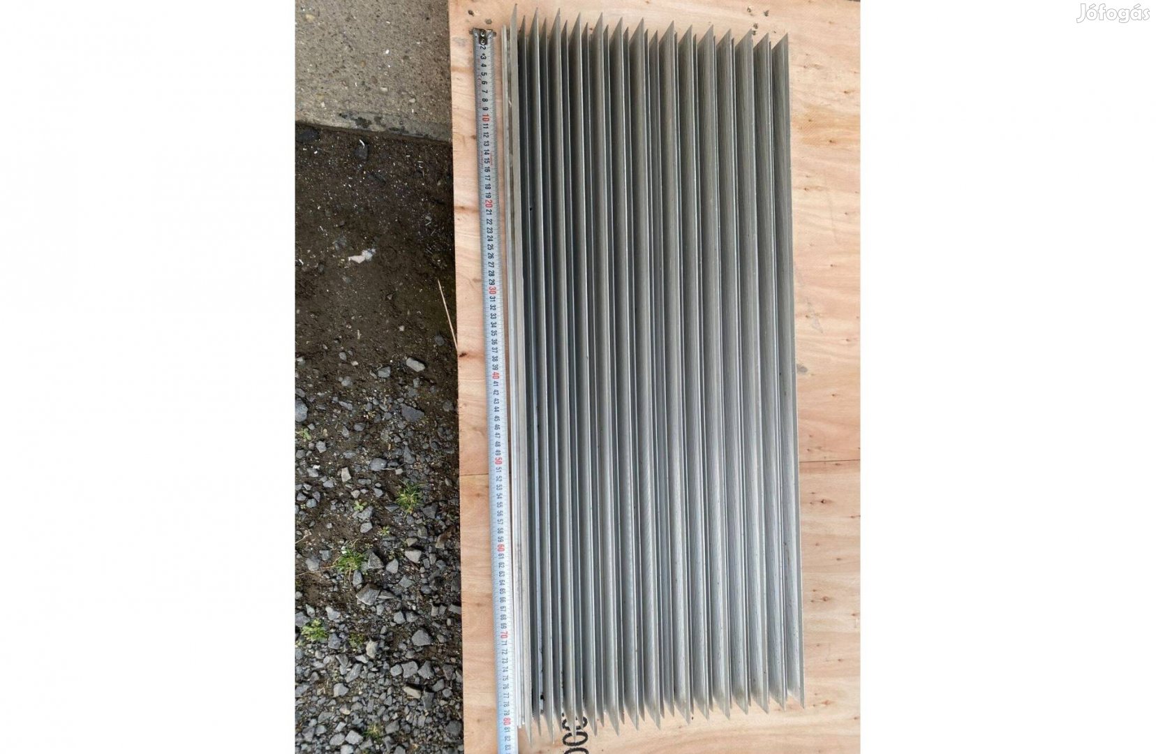 Gigantikus alu hűtőborda eladó frekvenciaváltón volt80x35x6c