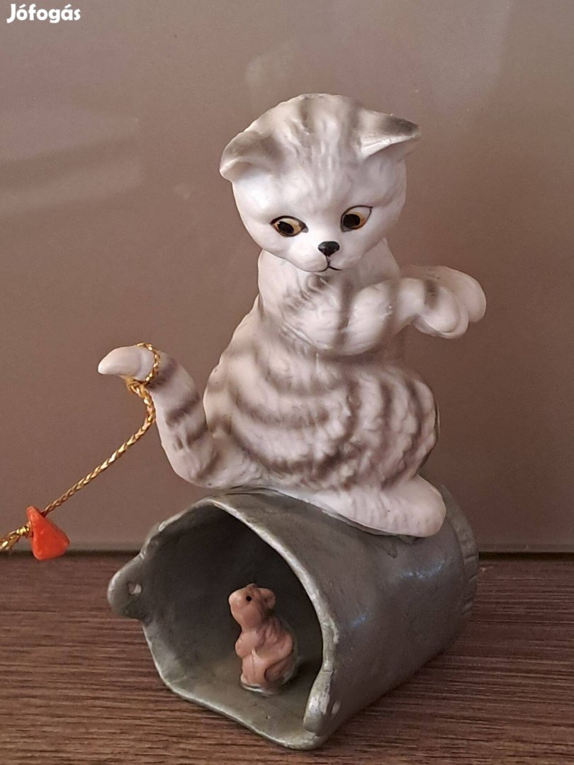 Gilde porcelán cica figura, dísztárgy