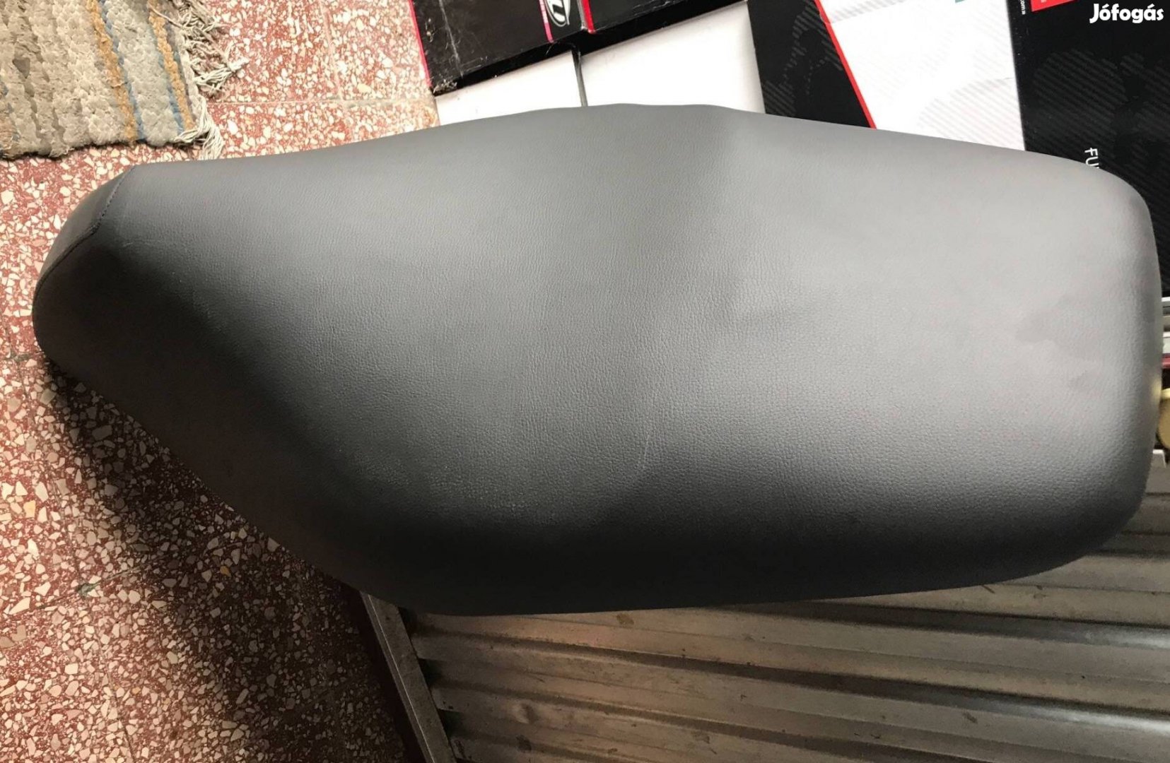 Gilera Runner 125 180 50 ülés fix 25eFt