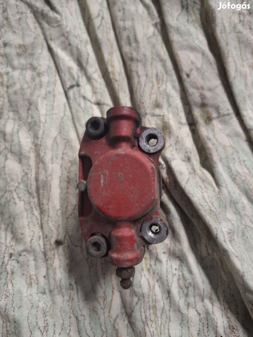 Gilera Runner Vx Vxr hátsó féknyereg Vespa Gt Gts Gtv