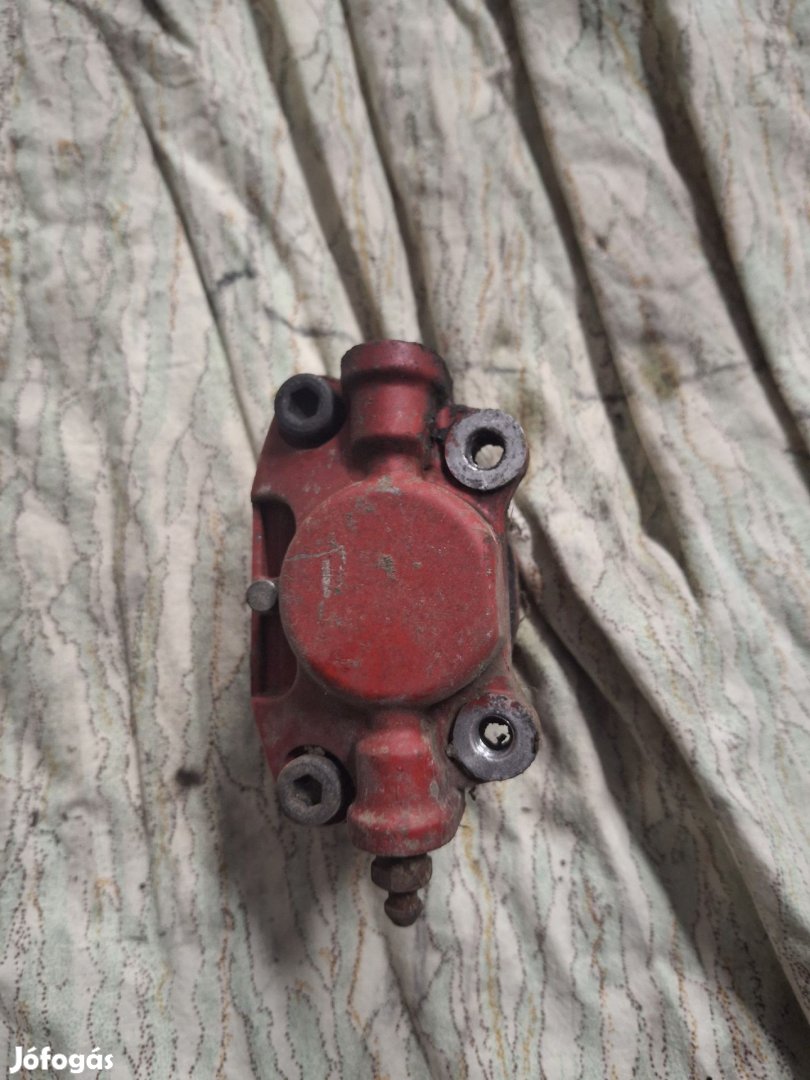 Gilera Runner Vx Vxr hátsó féknyereg Vespa Gt Gts Gtv