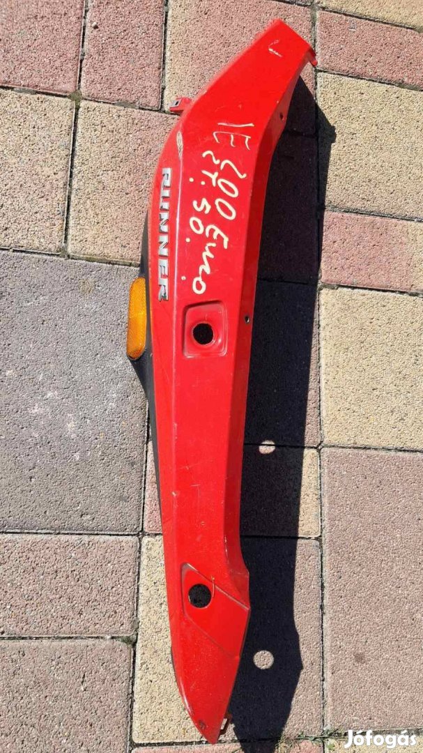 Gilera Runner sp bal ülés alatti idom
