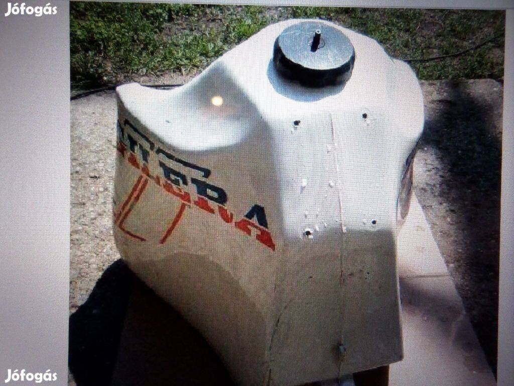 Gilera - RC - 250 - Enduro Üzemanyagtank