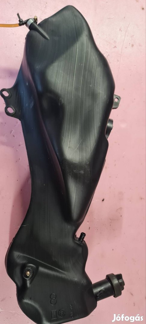 Gilera runner 50 12L és 9L-es tankok 2005 elötti 