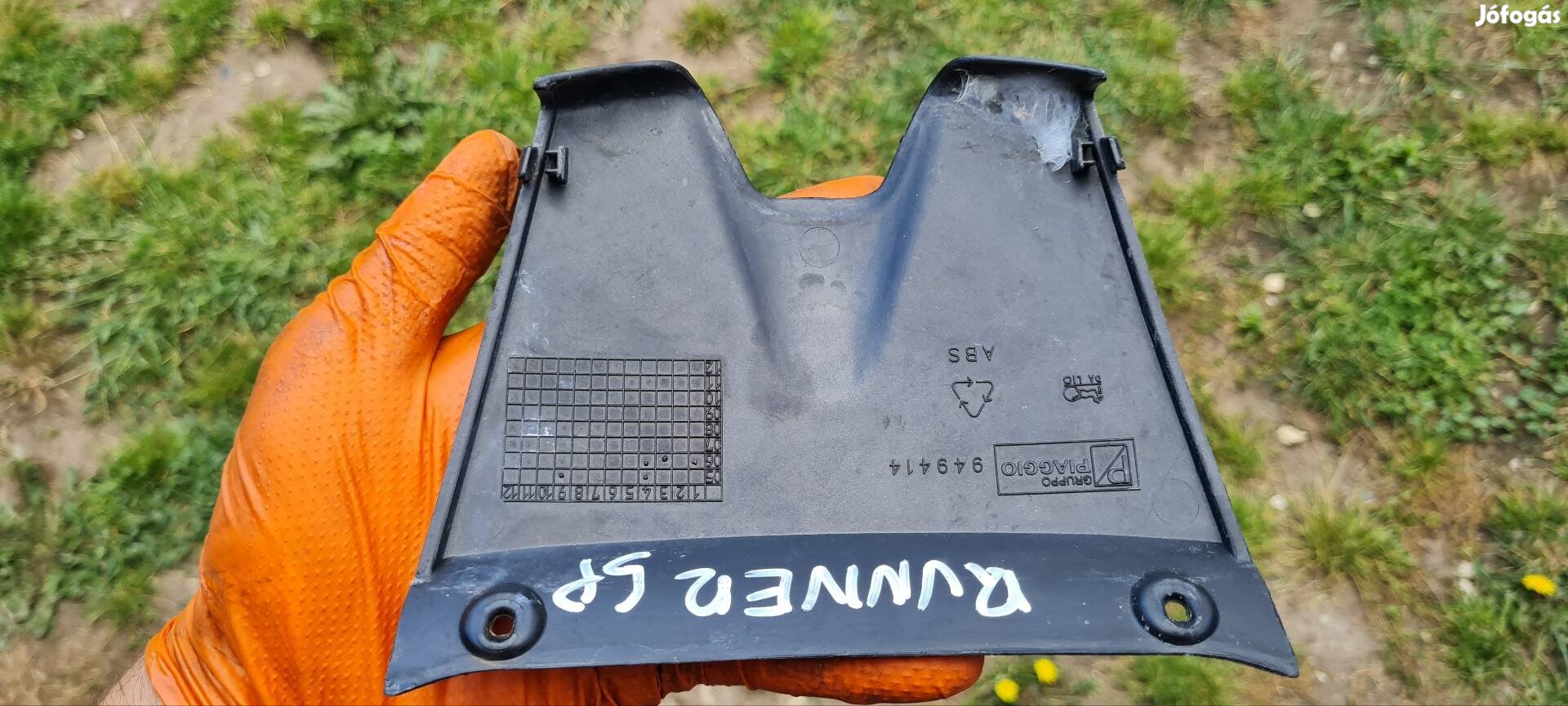 Gilera runner (újkasztnis) ülés mögötti kis idom