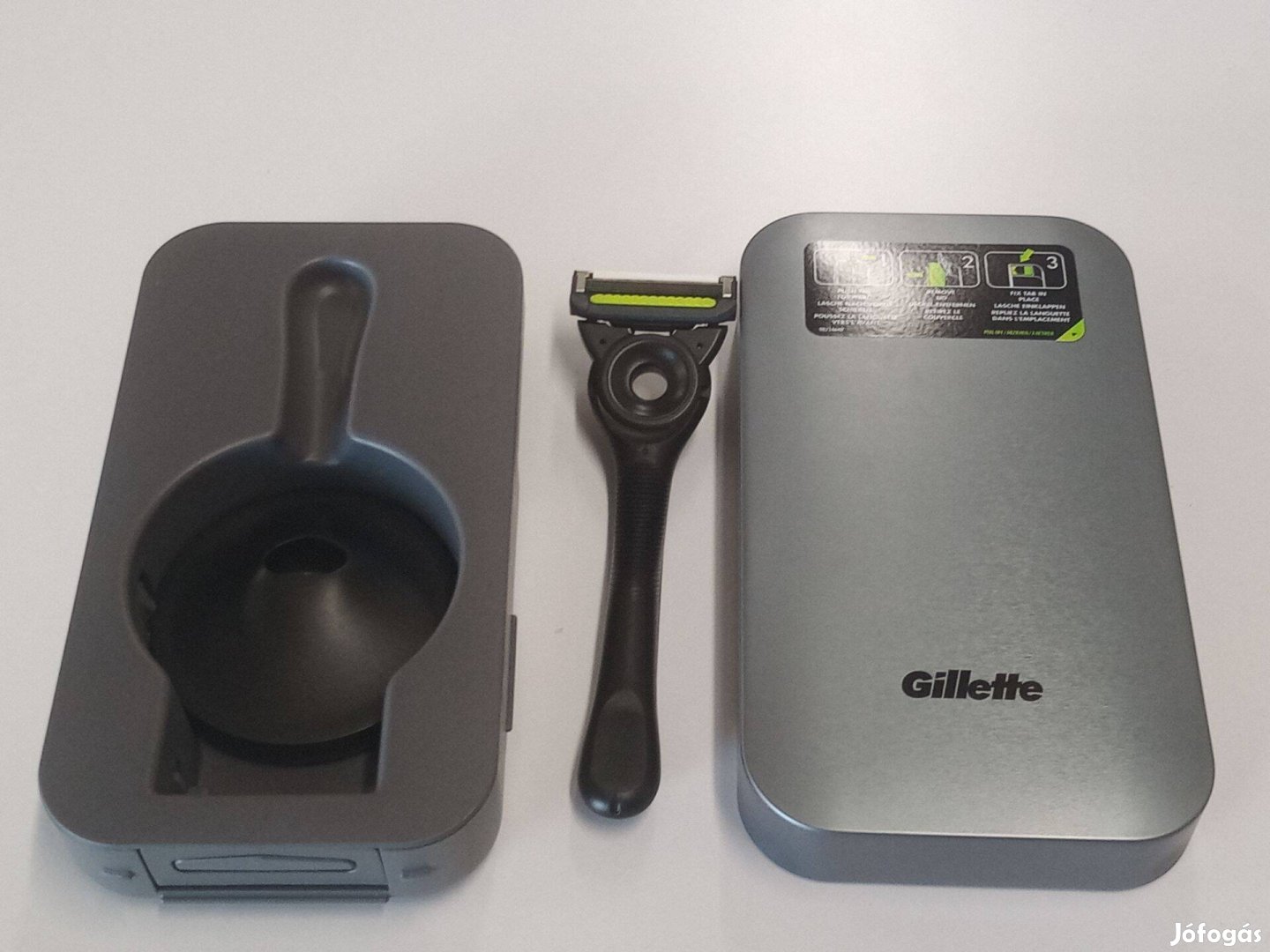 Gillette Labs borotva, 1 db tartalék, mágneses tartó 6000ft óbuda