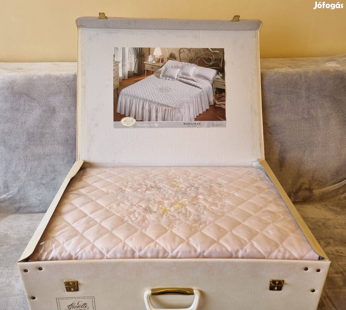 Gioielli (olasz) luxus ágytakaró+díszpárnák. Új, bontatlan