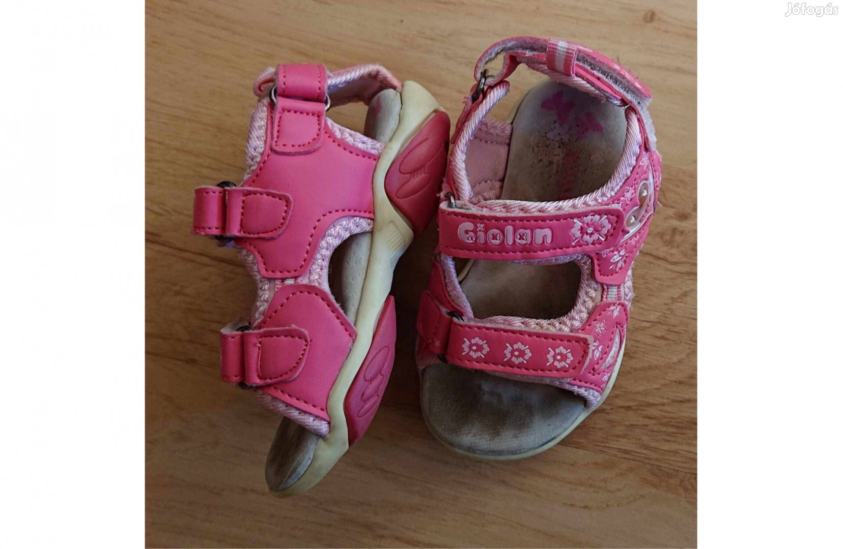 Giolan tépőzáras szandál 22-es méret