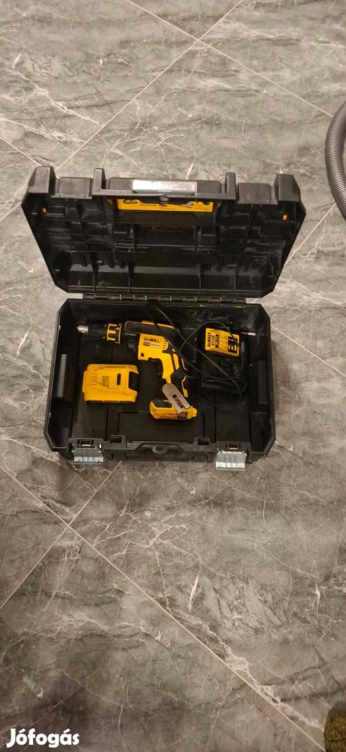 Gipszkarton csavarbehajtó