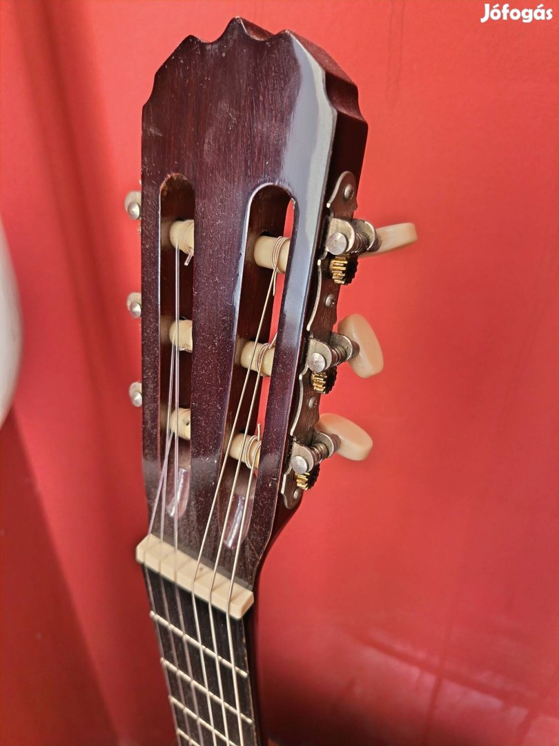 Gitar eladó újszerű allapotban!