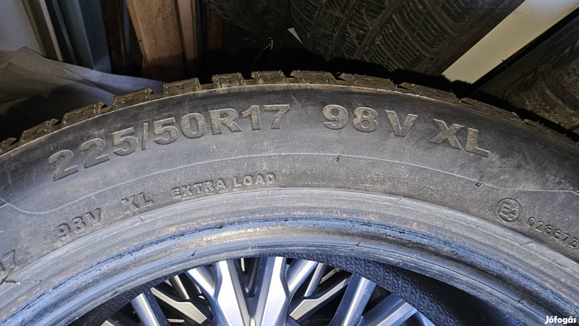 Giti W1 225/50 R17 XL téli gumi 
