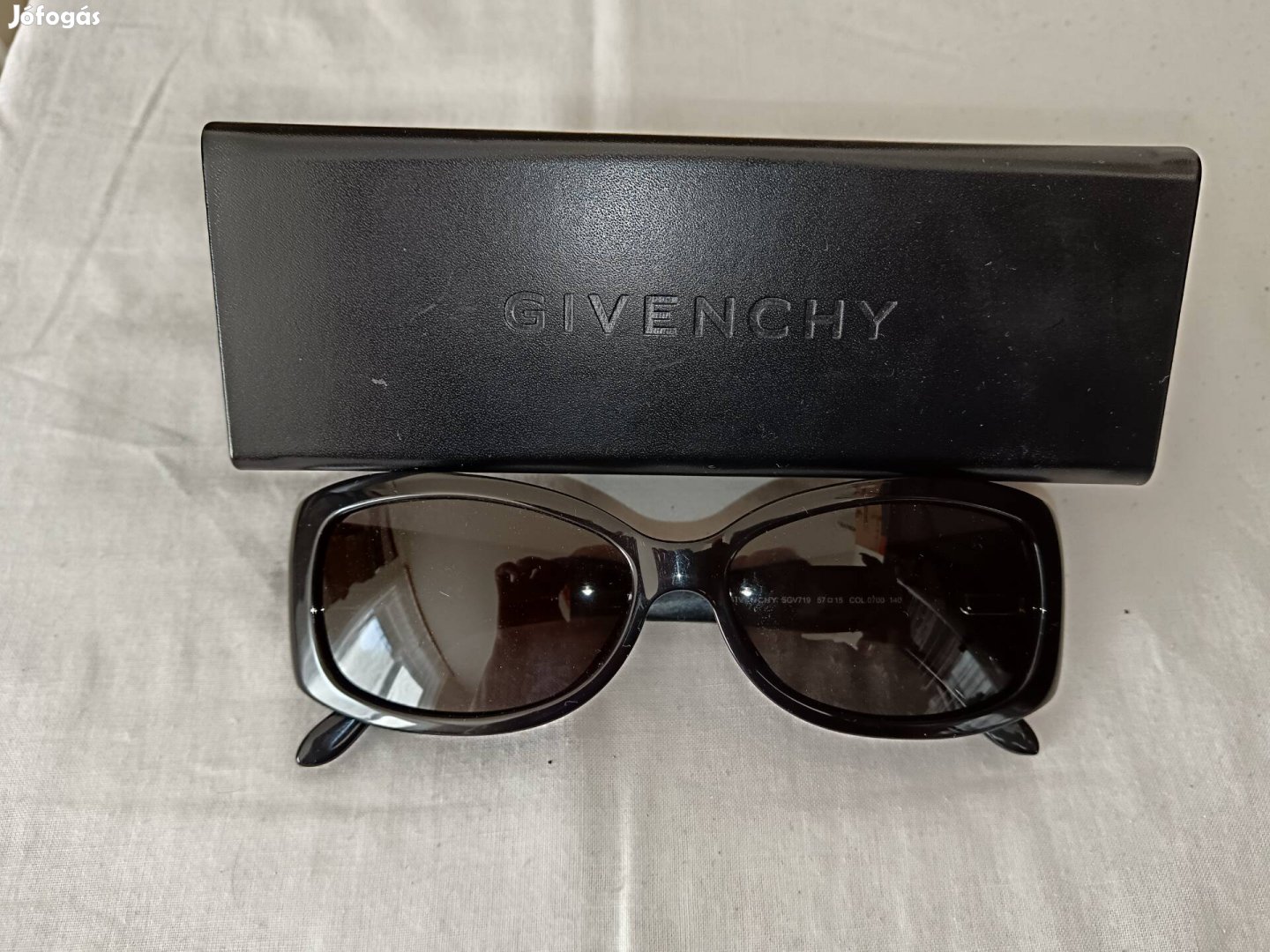 Givenchy női napszemüveg eladó 