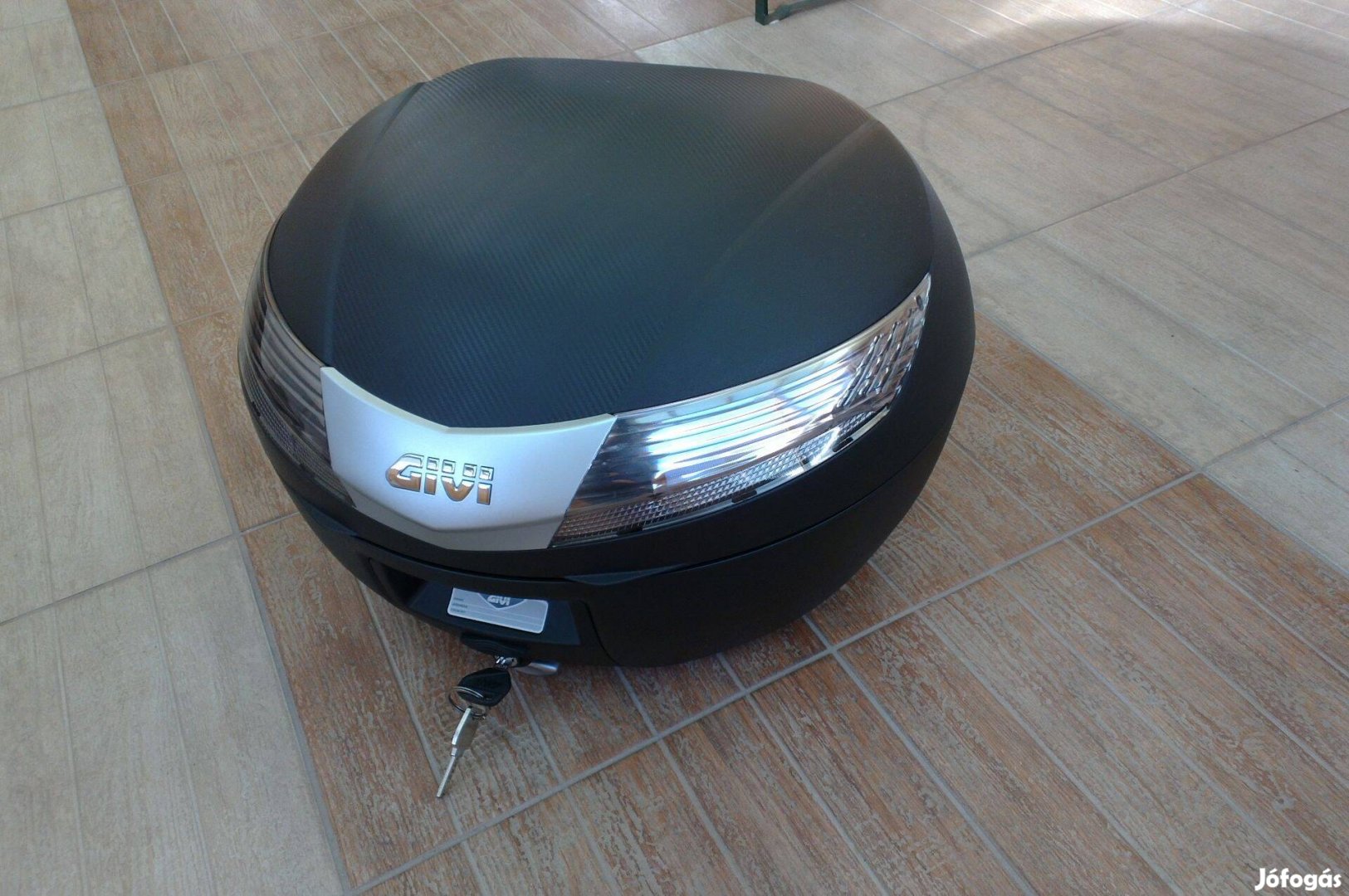 Givi 40L-es Monokey system túradoboz hátsó doboz új