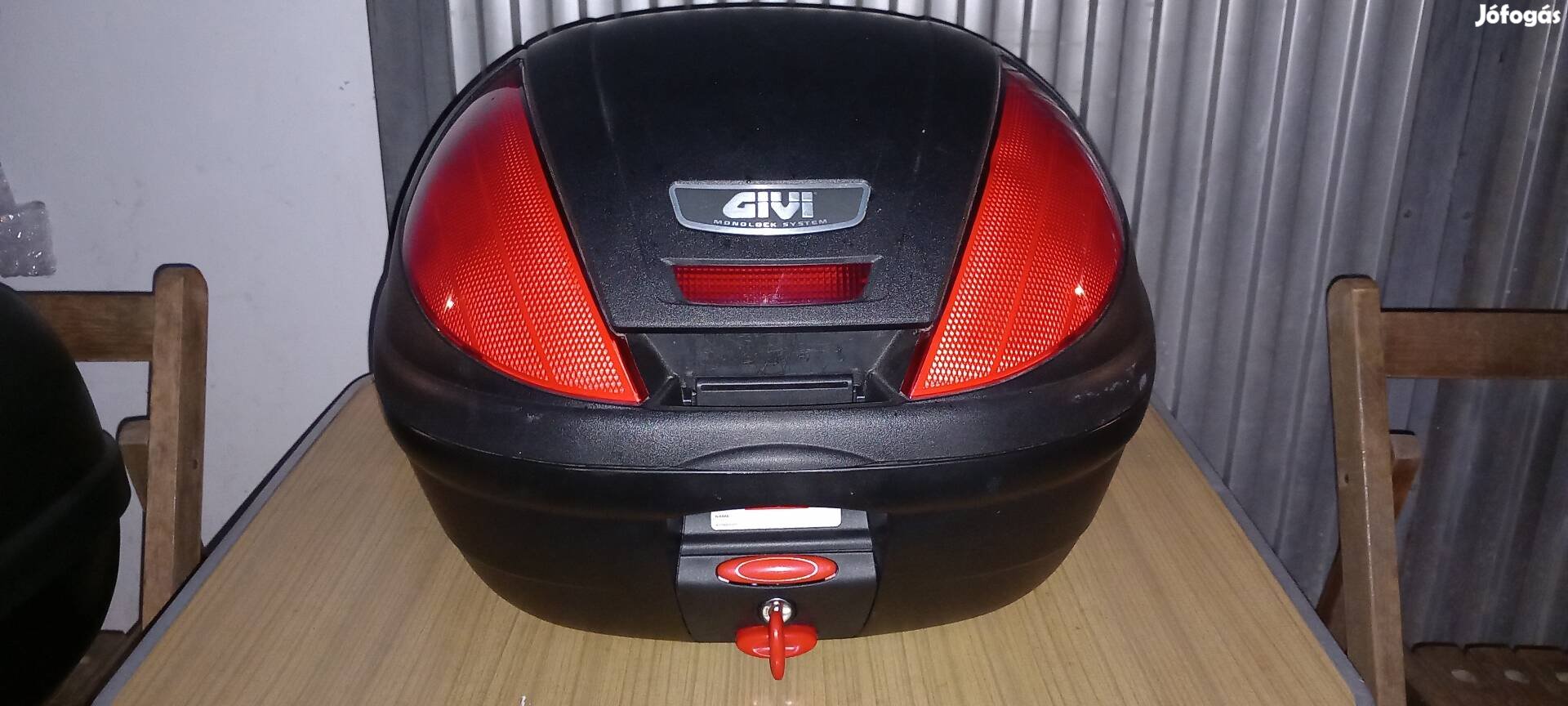 Givi E370N motoros doboz, top case