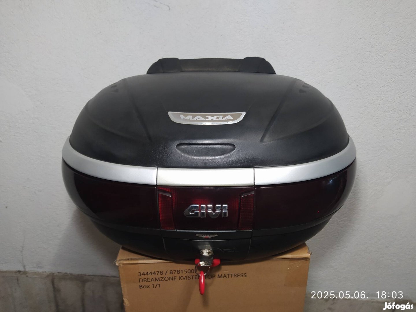 Givi Maxia2 Tech (E52) doboz szállítás az árban
