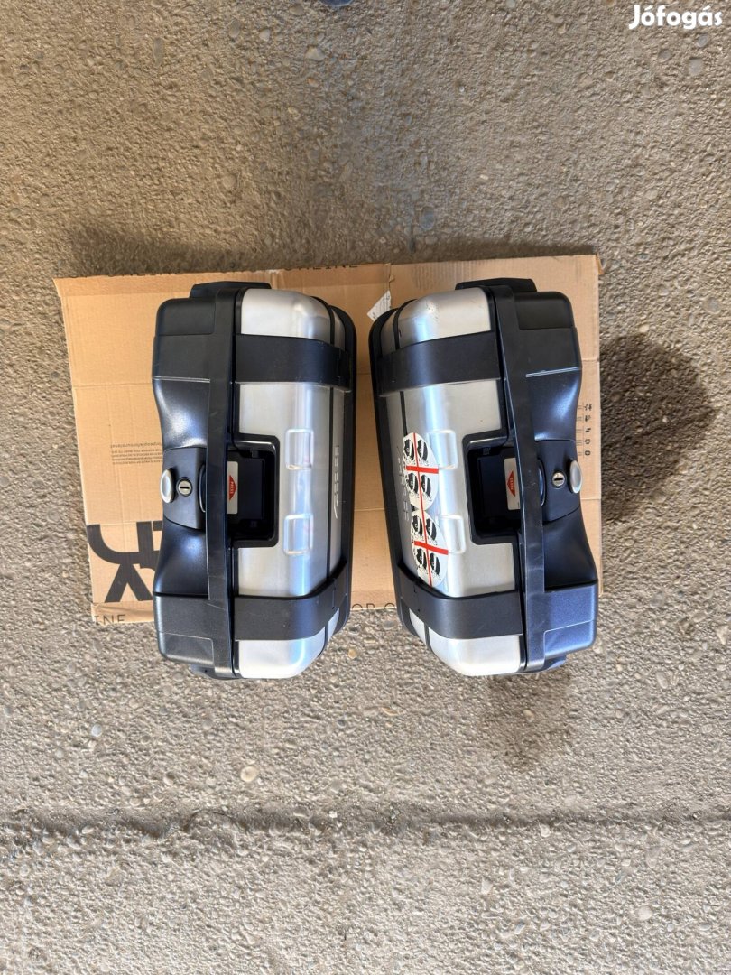 Givi Trekker doboz garnitúra