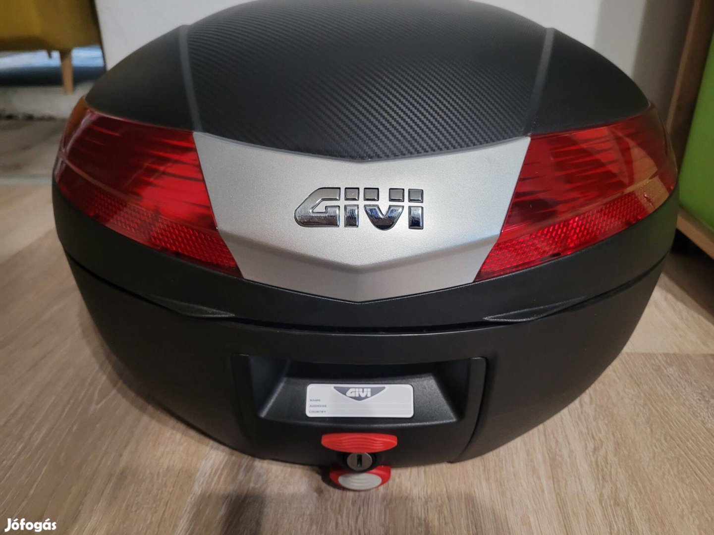 Givi V40N túradoboz