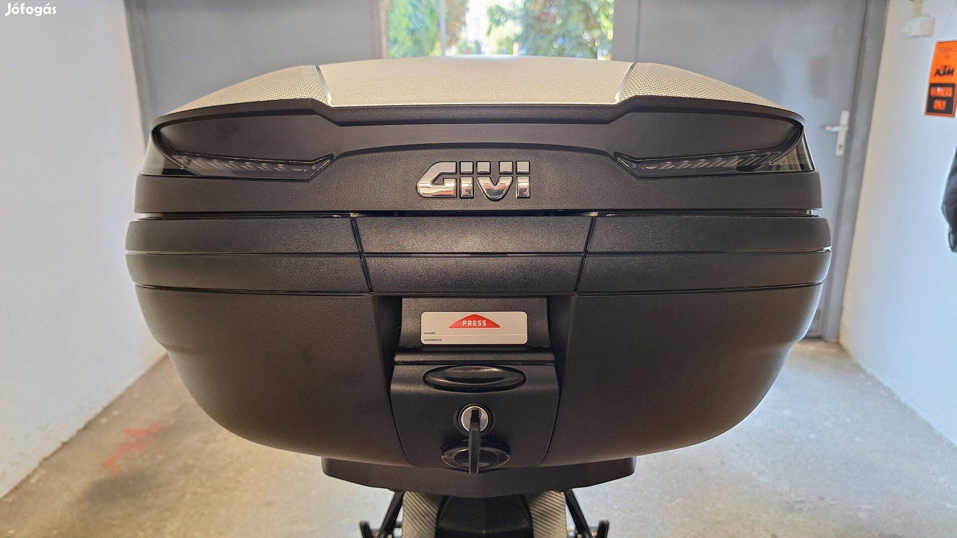 Givi V45NT monokey hátsó doboz (Top case)