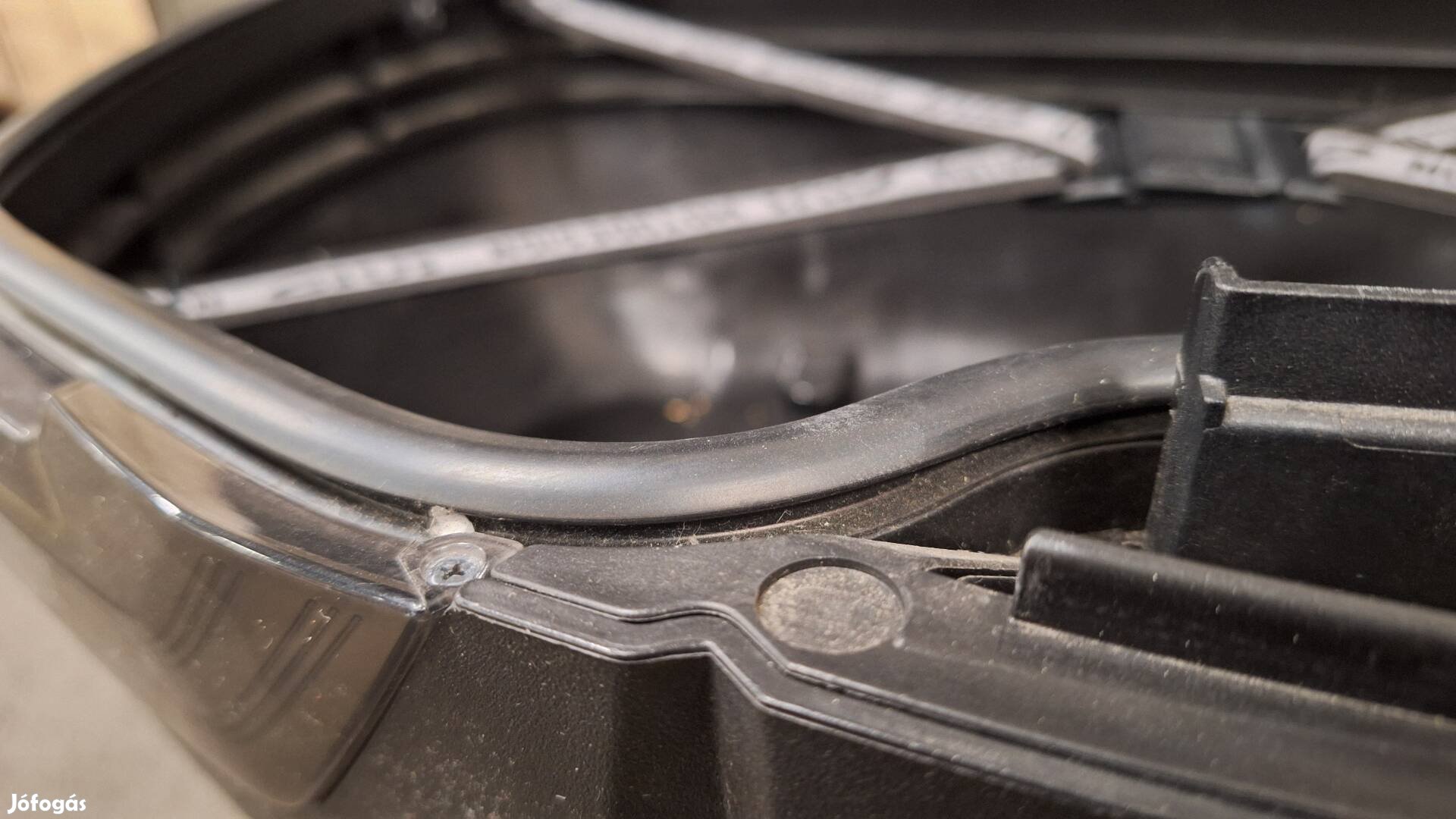 Givi V47NNT túradoboz doboz + háttámla csomagtartó 47 L