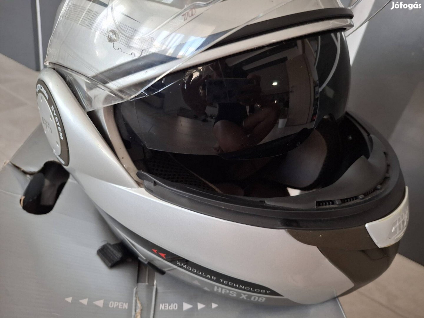 Givi motoros bukósisak