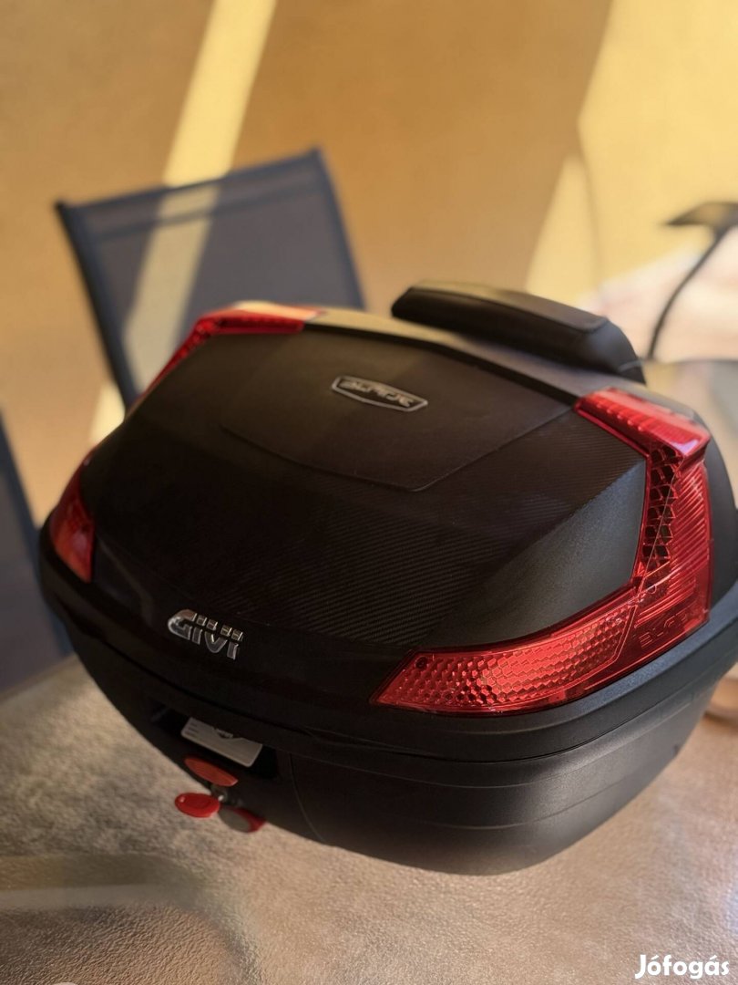 Givi motoros túra doboz 