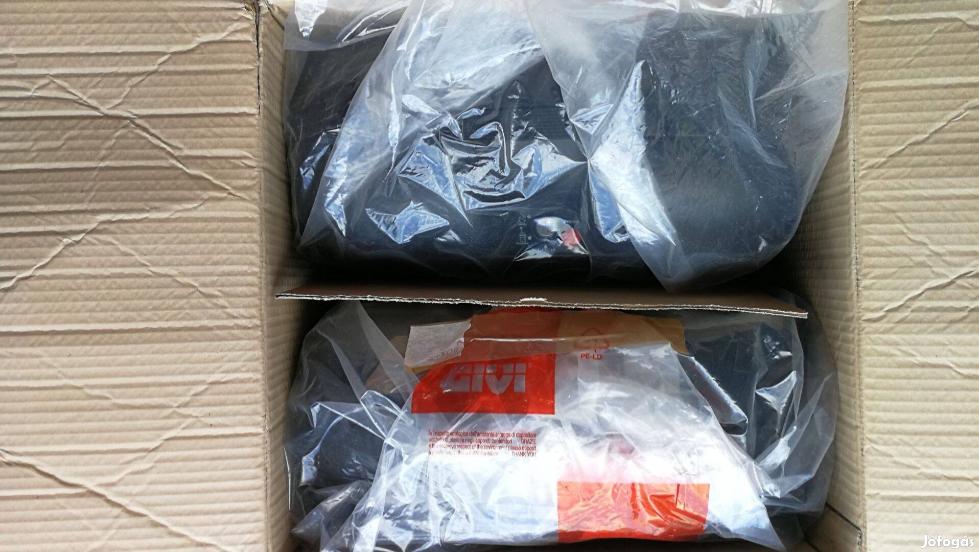 Givi oldaldoboz 1pár túra doboz