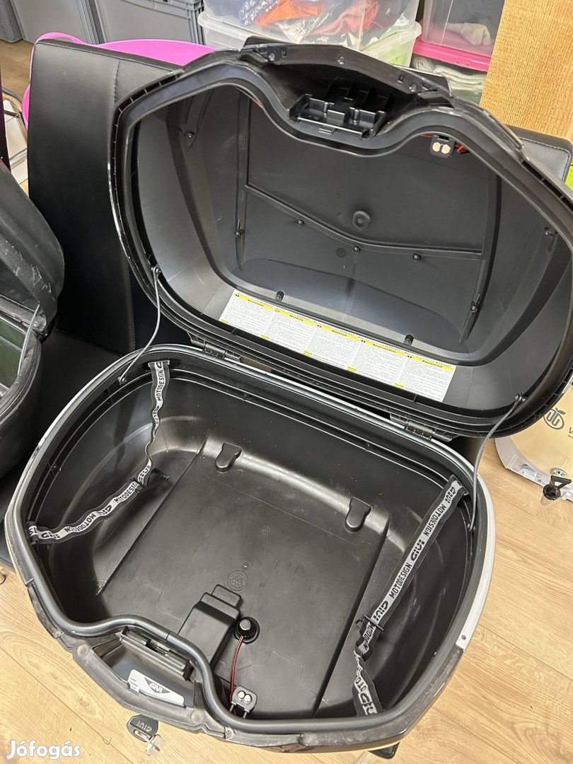 Givi v 47 hátsó box eladó