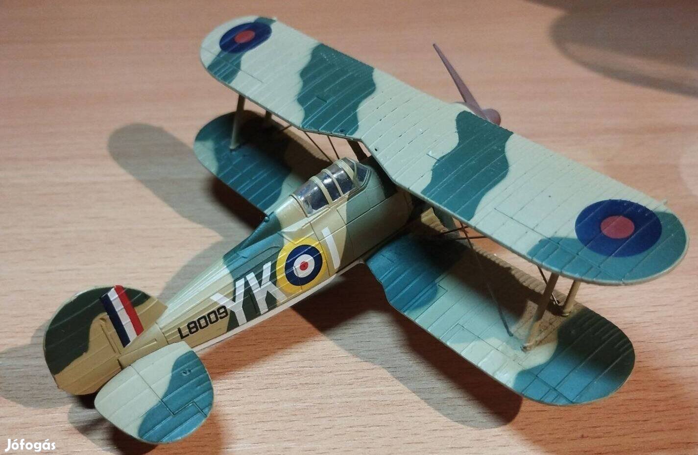 Gloster Gladiator MK.I II. világháborús fém repülőgép modell talppal