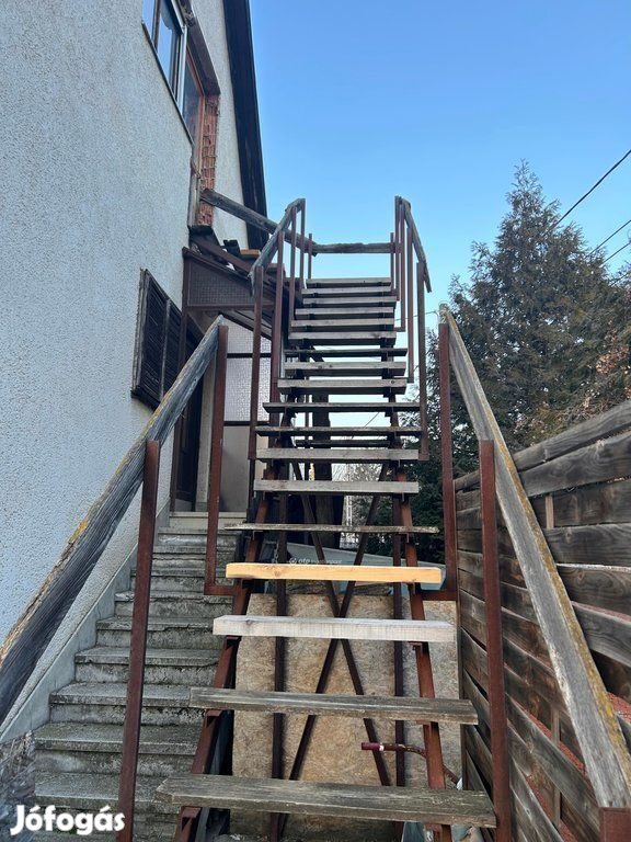 Gödi 56 nm-es ház eladó