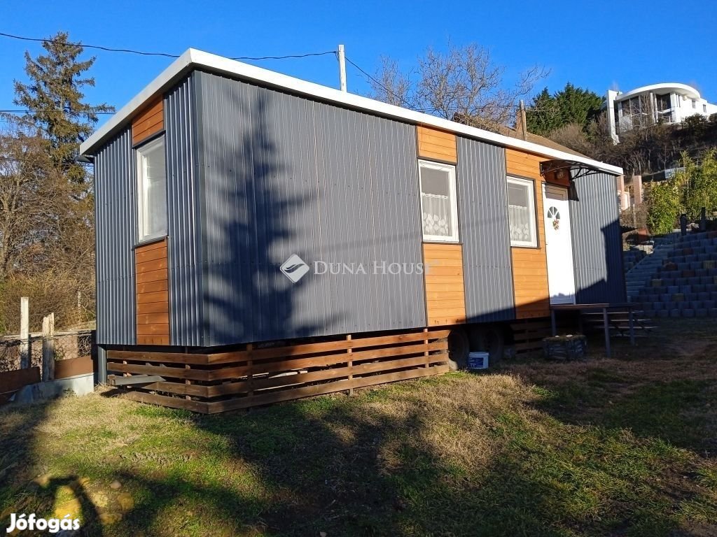 Gödöllői eladó 600 nm-es telek