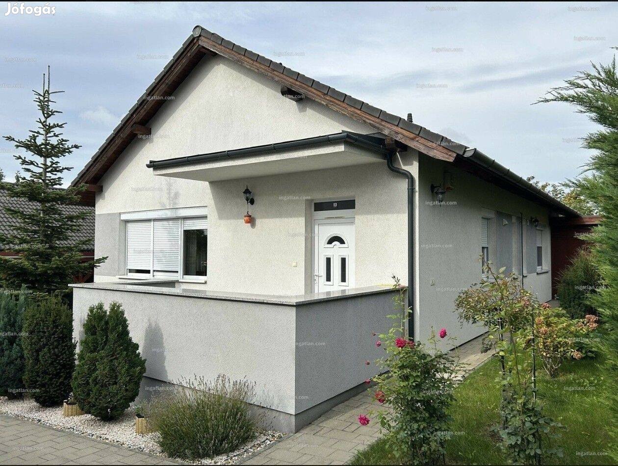 GödöllőnBlaha városrészen eladó családi ház