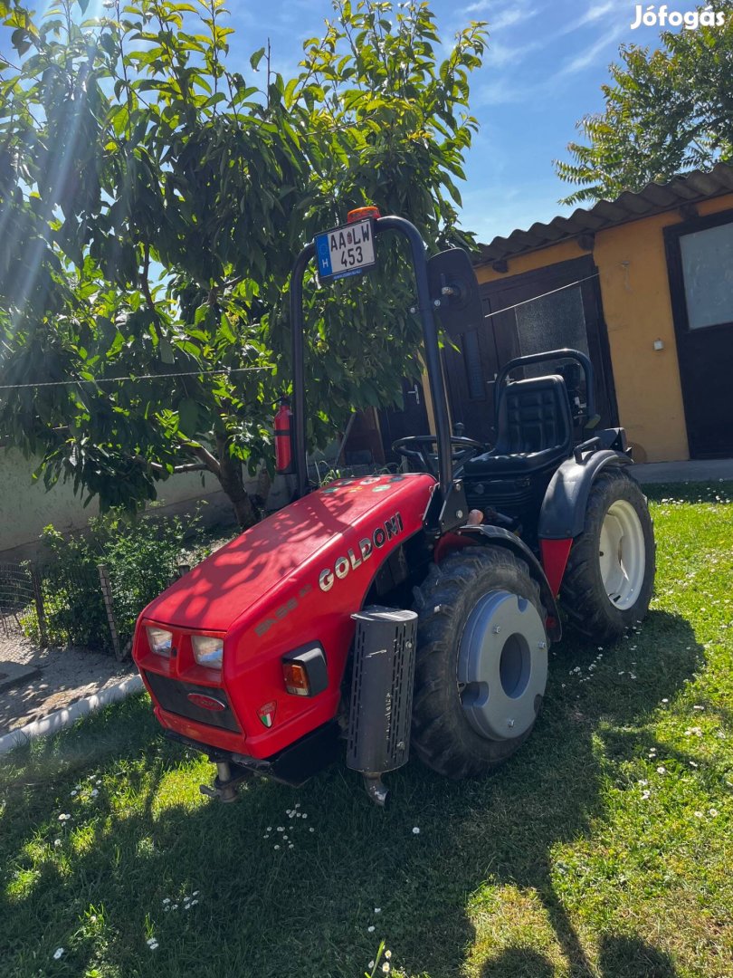 Goldoni base 20 traktor