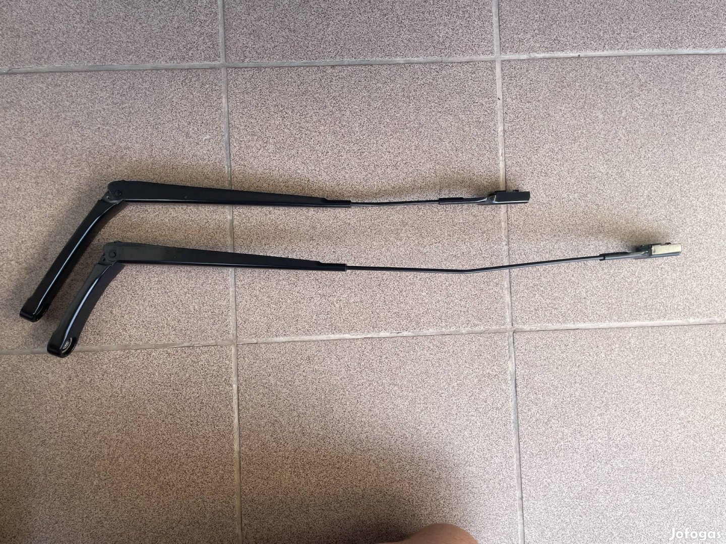 Golf VII ablaktörlő kar