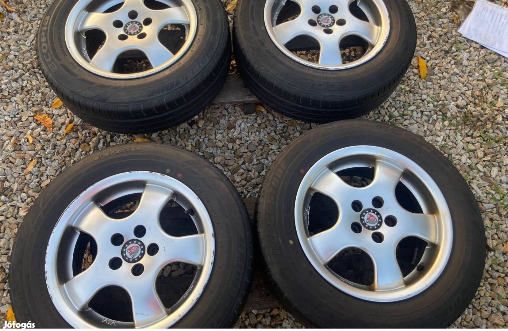 Golf alufelnik 5x100 Bridgestone 195/65 R15 gumikkal