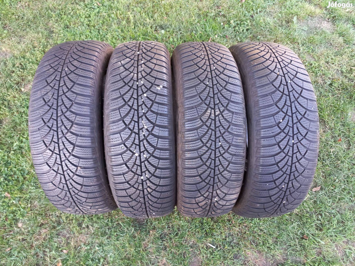 Goodyear 185/60 R15 téli garnitúra