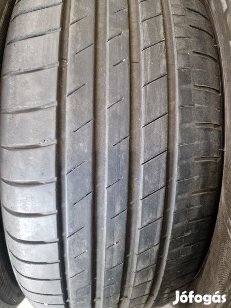 Goodyear 205/55R16 EFFICIENTGRIP 5.5mm DOT18 használt gumi HG13245 ny