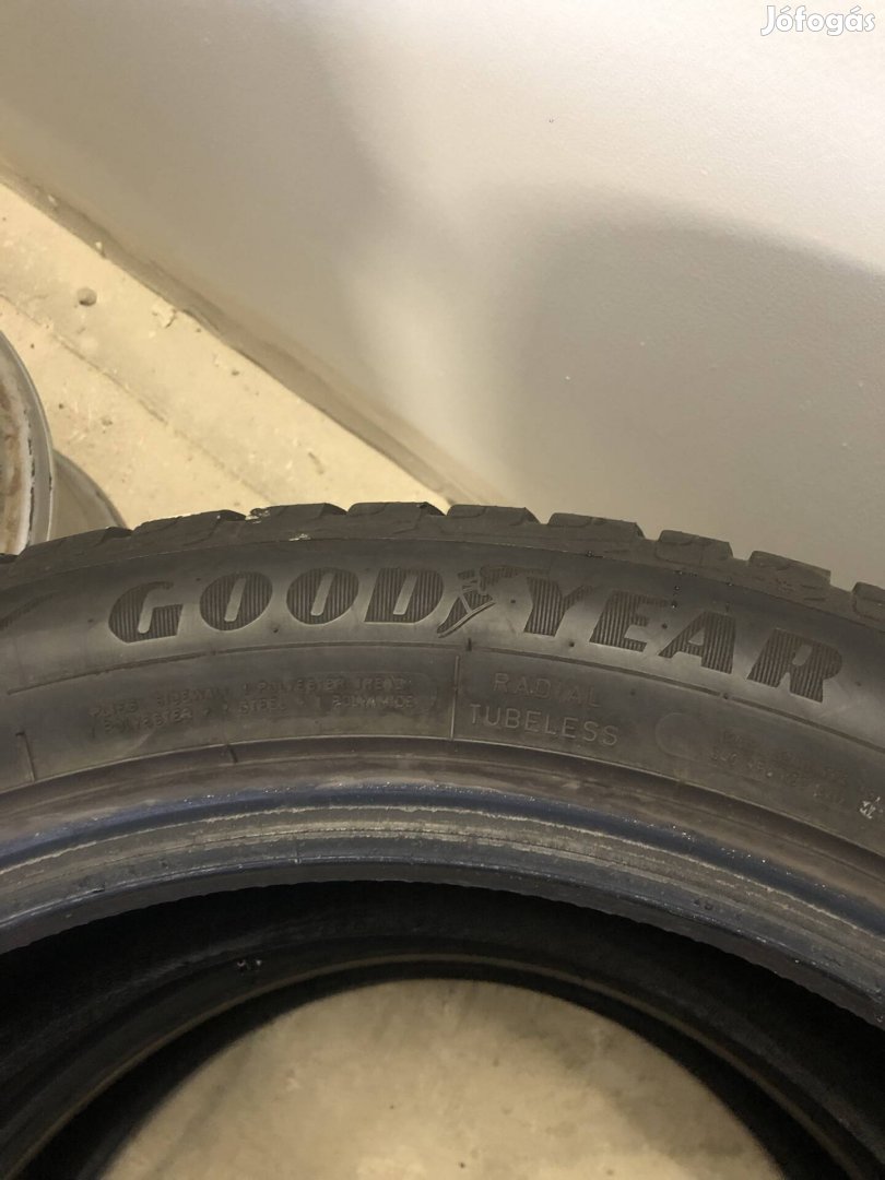 Goodyear 225/50r18 225/50 r18 téligumi 2db