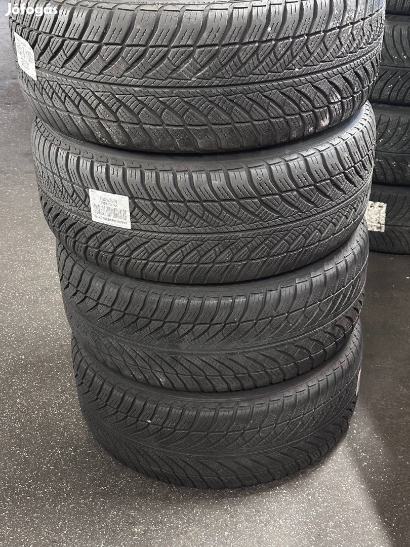 Goodyear 245/45 R18 4db újszerű téli gumi