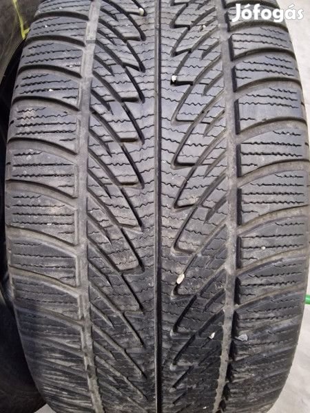 Goodyear 285/40R20 UG8 6+mm DOT18 használt gumi HG13611 téli