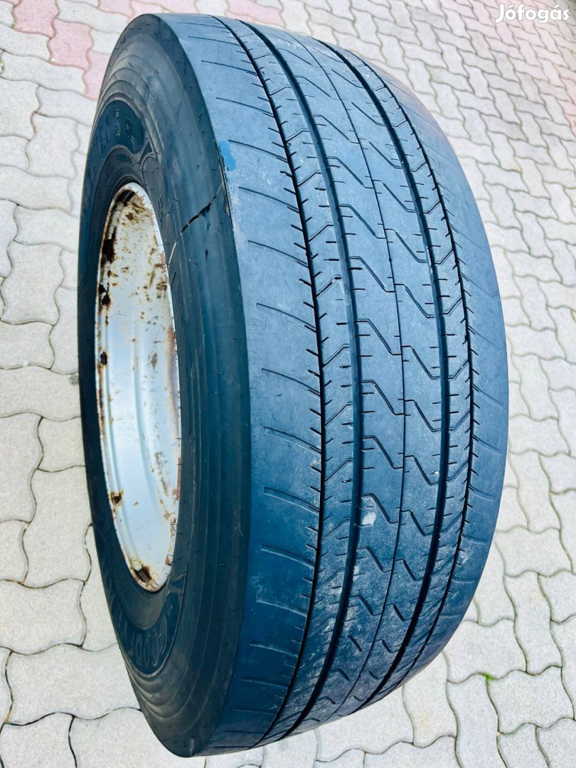 Goodyear 315/70R22.5 kormányzott teherautó gumi kerék