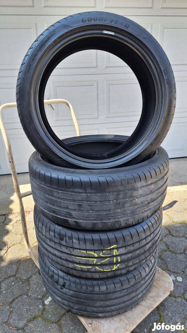 Goodyear Eagle F1 225/40/R18 nyári gumi eladó 4db 9.000/db