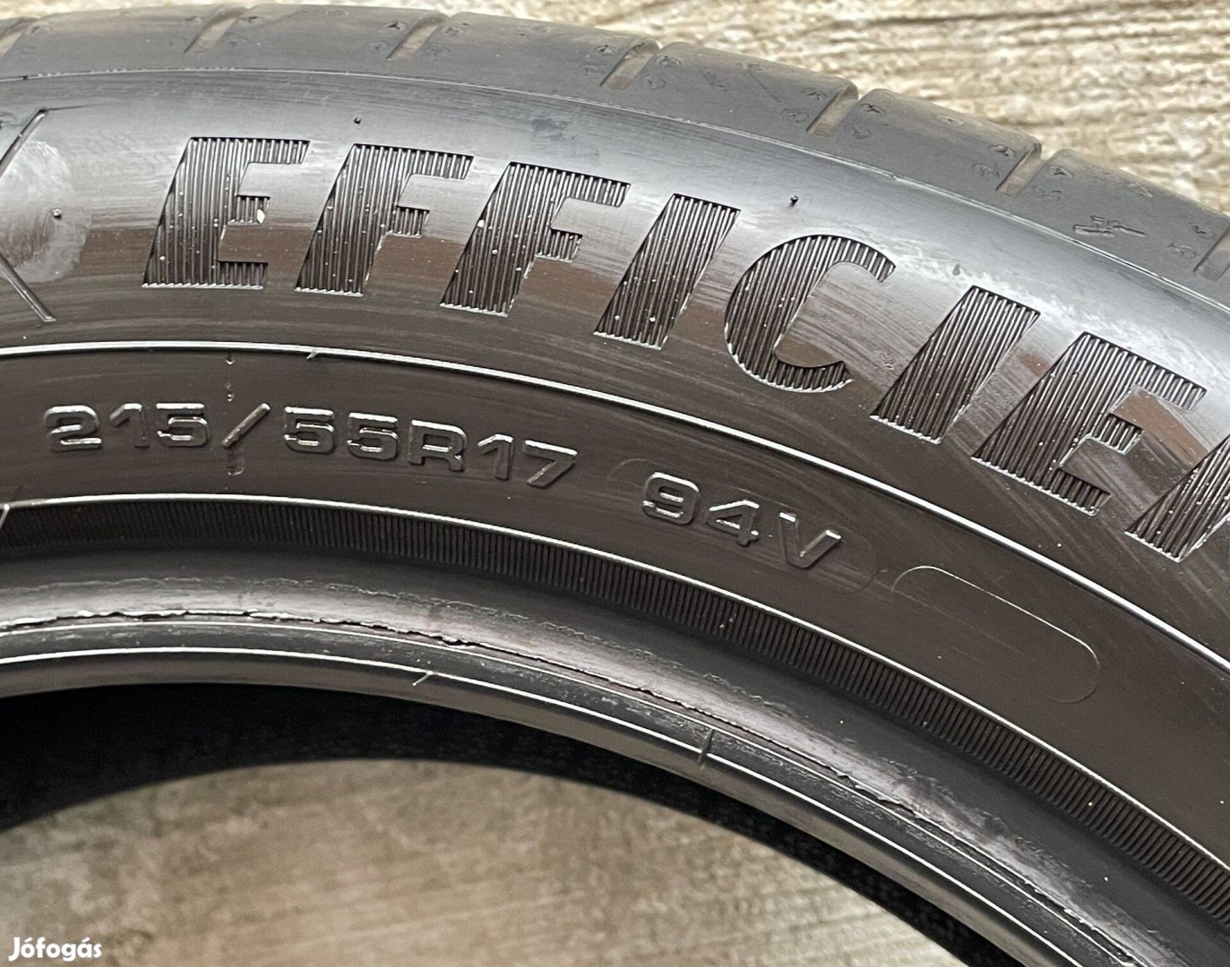 Goodyear Efficient Grip 215/55/R17 94V nyári gumiabroncs