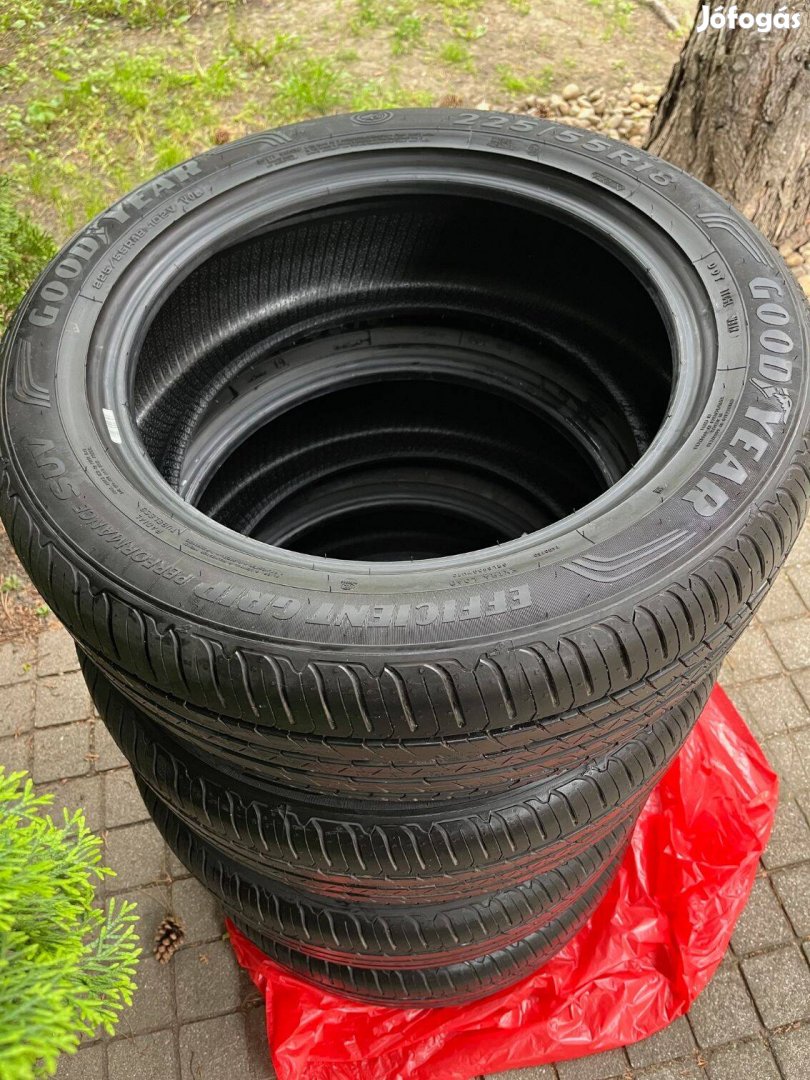 Goodyear Efficient Grip Performance SUV Új! nyári 225/55 R18 4db