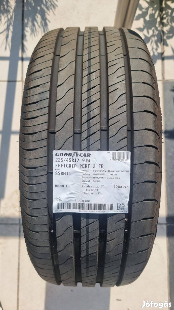 Goodyear Efficientgrip Performance 2 225/45/R17 gumiszett 2024. 5. hét