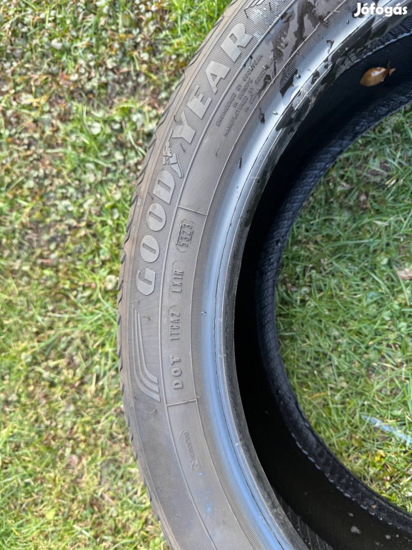 Goodyear Efficientgrip XL SUV 245/45 R19