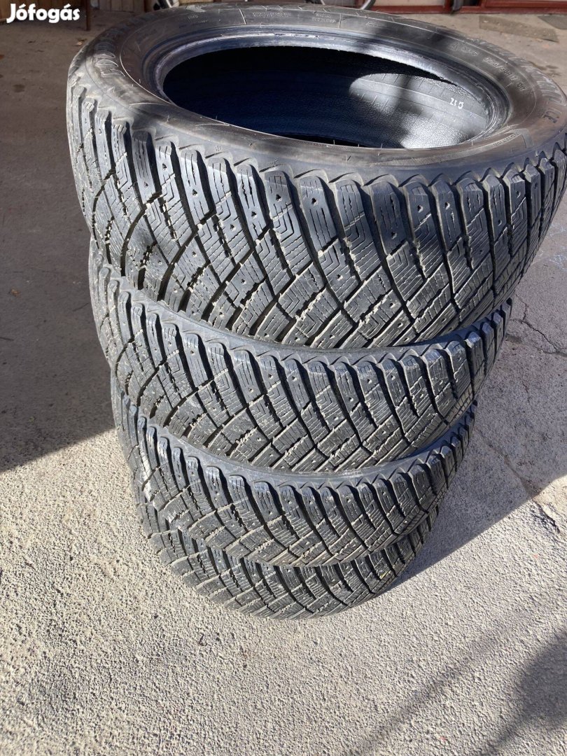 Goodyear Ice Arctic téligumi 225/55 R17 eladó
