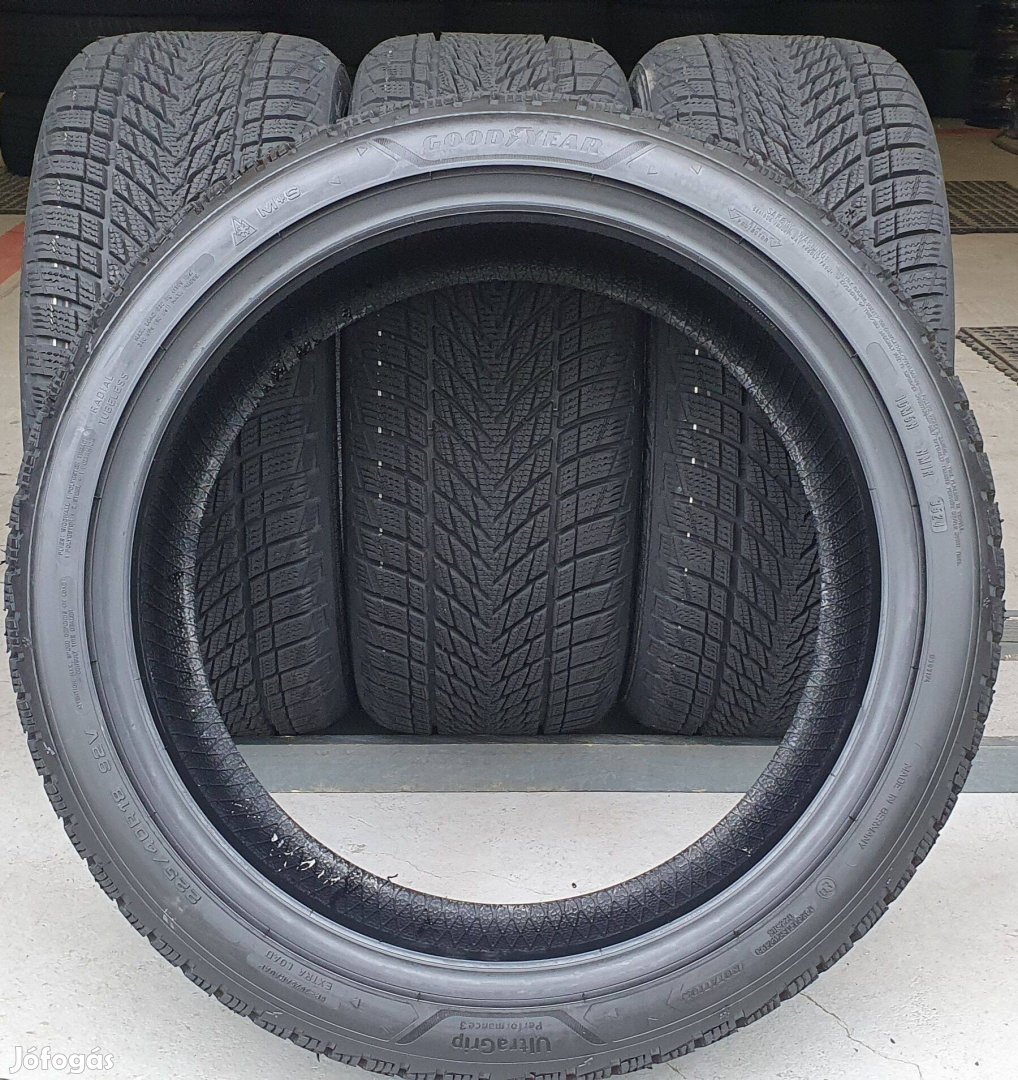 Goodyear Ultragrip 225/40 R18 téli gumi 4db 2024. /T122