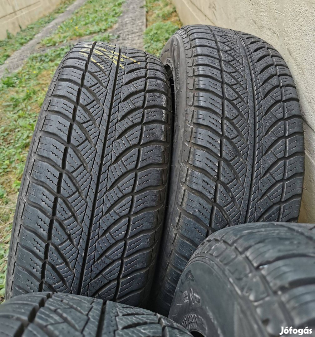 Goodyear Ultragrip 8 Performance téli gumi 205/60/R16 92H