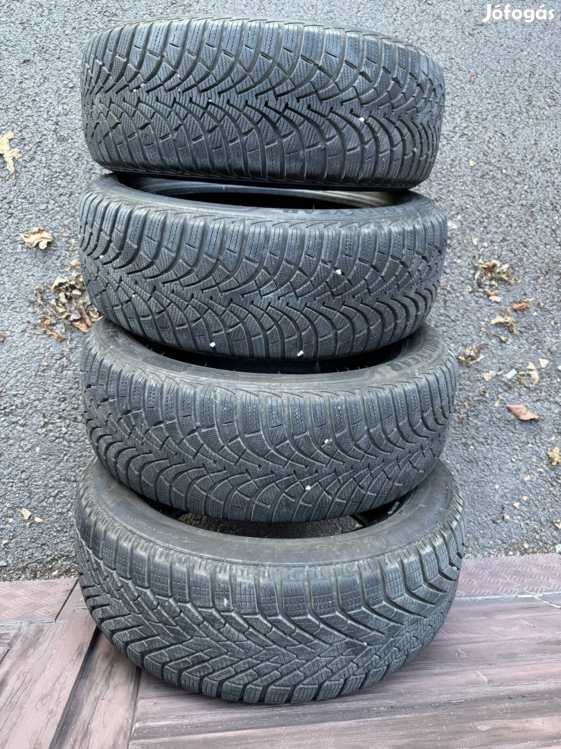 Goodyear és Pirelli téli gumik 205/55 R16