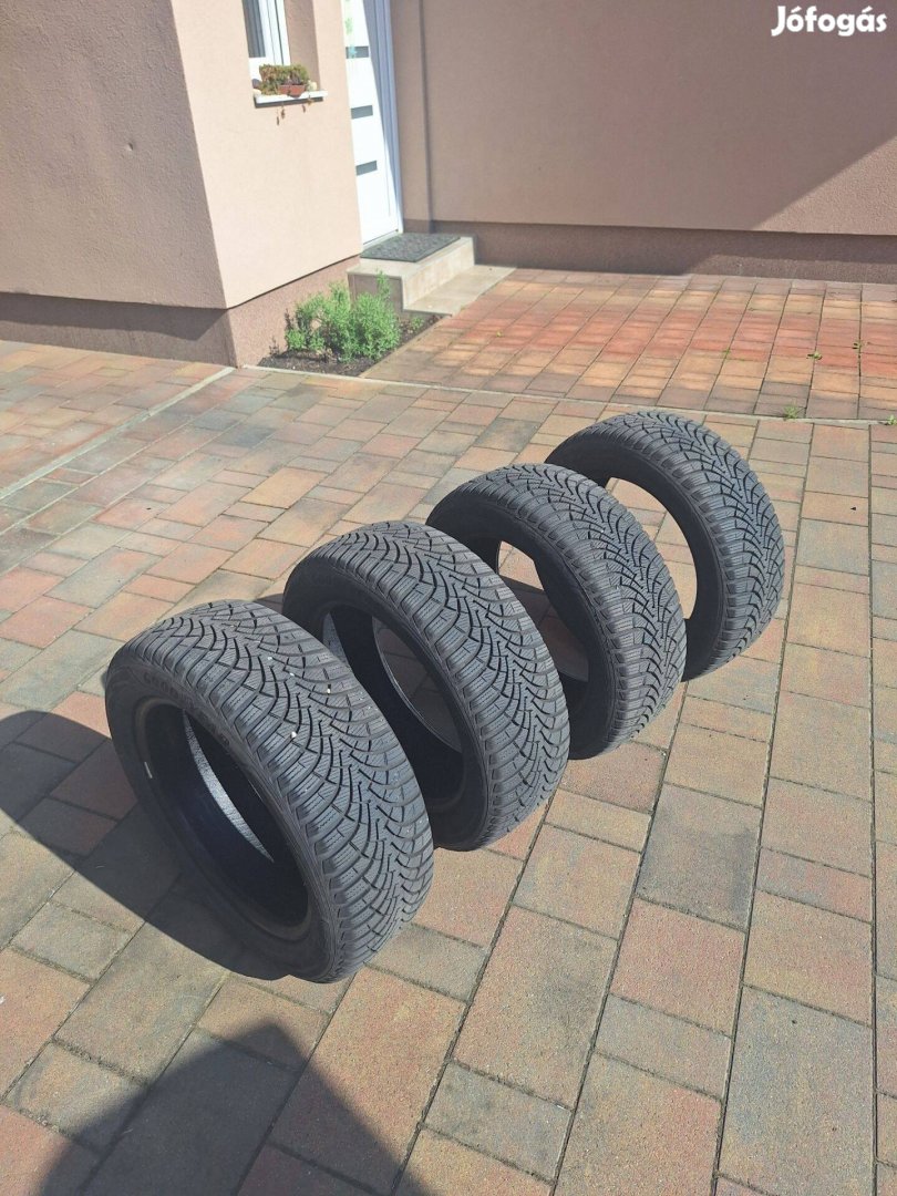 Goodyear téligumi